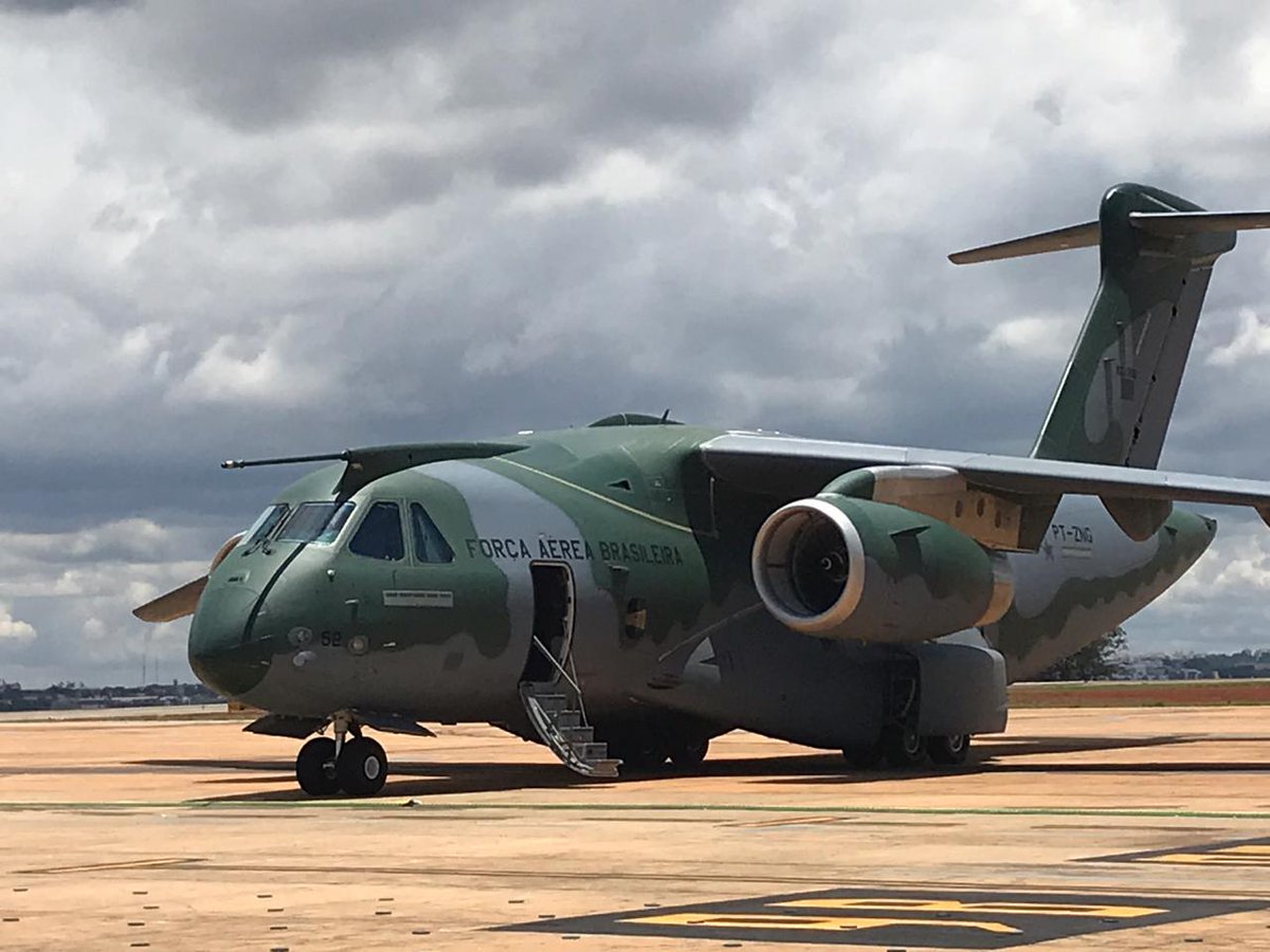 当地时间10月23日,巴西航空工业公司的kc-390多任务运输机通过了巴西