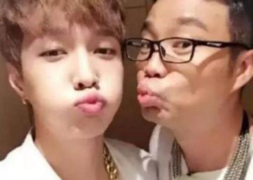 王迅这只大松树快点离张艺兴远一点,不要亲上了!