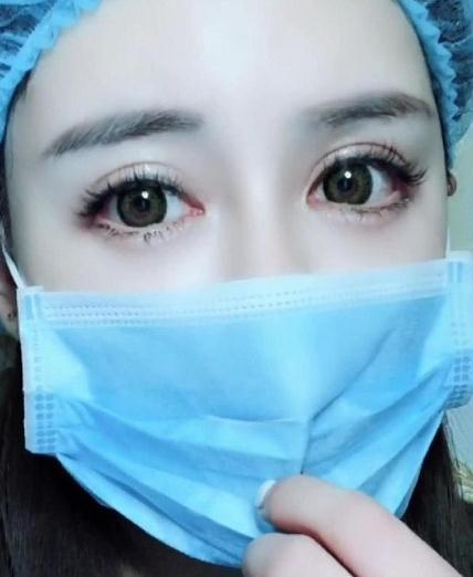 抖音星空眼护士走红杨颖的嘴巴热巴的大眼网友心都化了