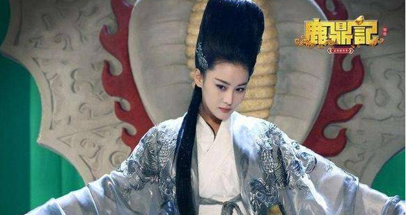 林依晨，你确定能戴得住这顶超级大号“牛角”？