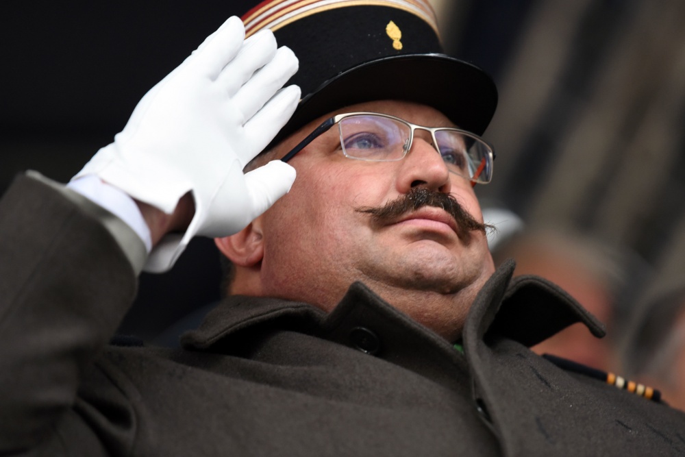 43 捷克举行捷克斯洛伐克成立100周年阅兵