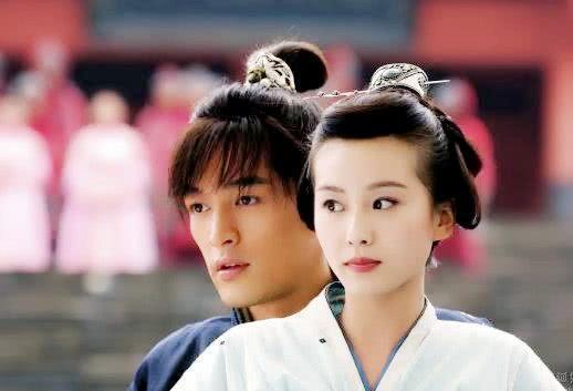 希望等到老胡结婚的时候，诗诗能够出现在婚礼现场，龙葵终于看见龙阳找到了最爱。