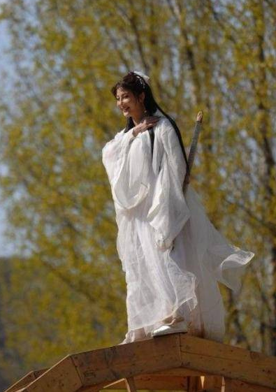 曾是红极一时的武打女星26岁拍花木兰险丧命今过成这样