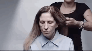 所以要么扮老，要么扮丑，并且不要随便开口说话……