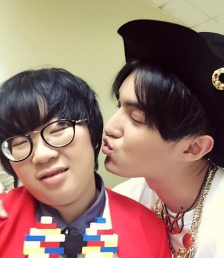 肖骁花式宠爱颜如晶:陪练到深夜,暖心送宵夜,网友:老泪纵横!