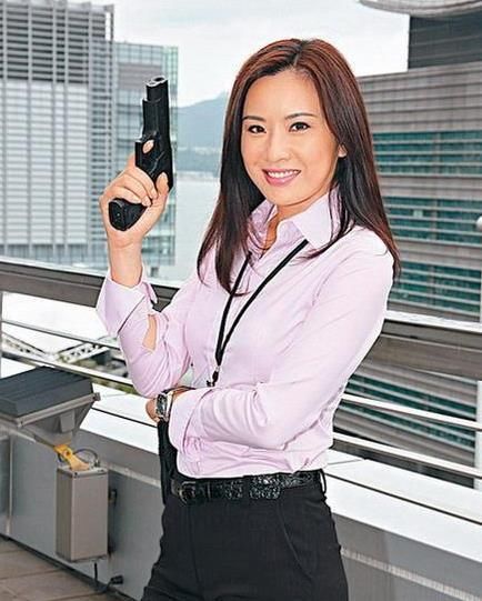 她曾是亚洲小姐，17岁被人下药，惨遭雪藏不得已拍三级片度日