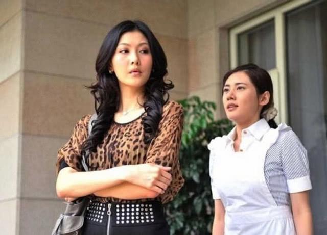 还有《昭君出塞》、《大旗英雄传》，都演得很美。