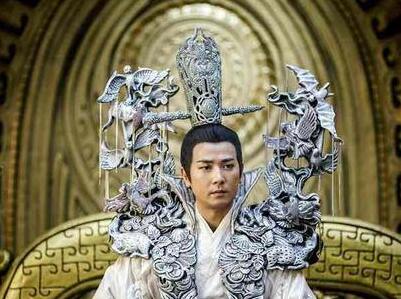 男明星也没能幸免，看看《朝歌》里的保剑锋吧！剧组是把野心都用在头上了吗？