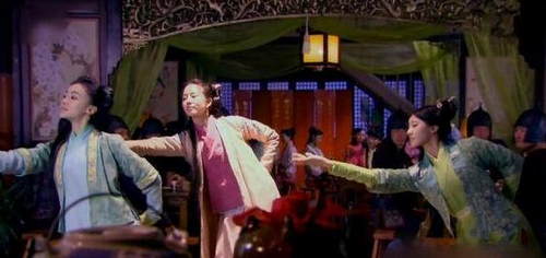 来~跟着我左手右手一个慢动作，妹子们手是不是扭到了？为什么只会这个动作！