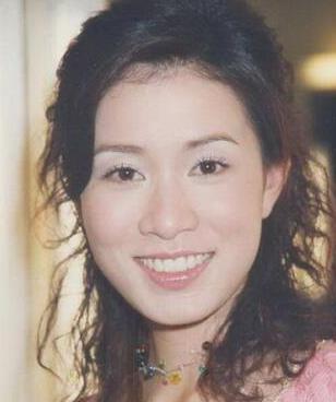 当时还十分青涩的佘诗曼。