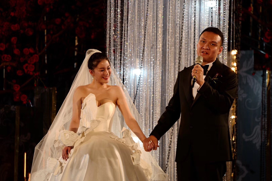 新说唱导演车澈与李嘉格大婚因节目结缘