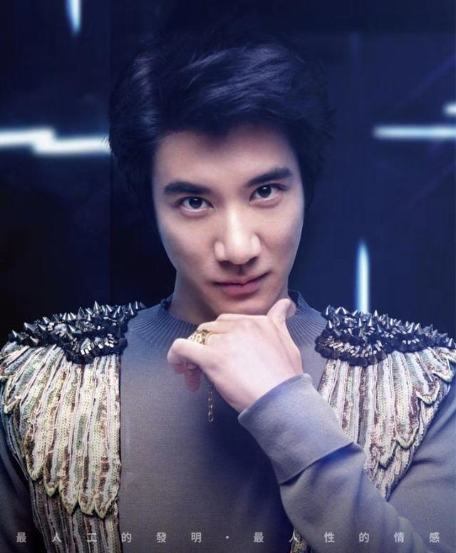 王力宏在结婚生了孩子后，他的工作重心更加偏向家庭，一家合合美美的样子，也是非常幸福的。