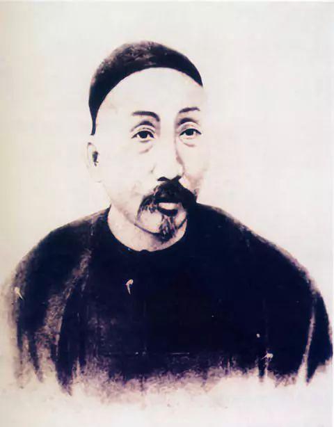 首任巡抚刘铭传和著名的抗日保台志士丘逢甲的名字给这两艘军舰命名