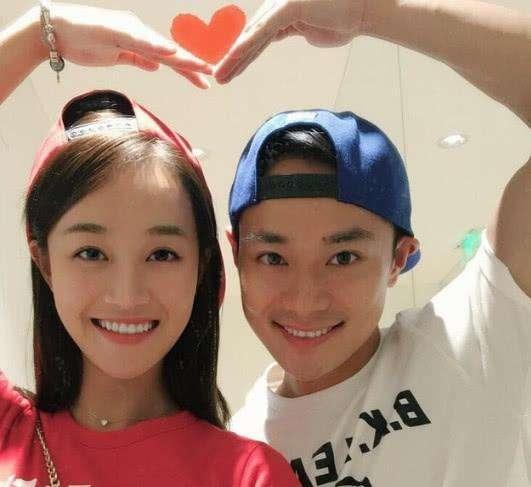 不得不说，当年红遍亚洲的童星，如今竟落得这副模样，真是让人替他感到不值。