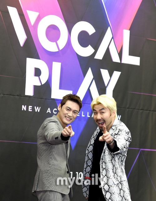 11月9日上午,韩国Channel A电视台《VOCAL PLAY》节目的发布会在首尔某酒店举行,出演该节目的卢宏哲等艺人出席了活动。《VOCAL PLAY》将于本月10日晚开播。吕东垠/文 版权所有Mydaily禁止转载