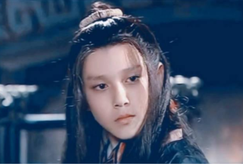他是"中国第一美少年",公认的"帝王相"童星,如今却归于平凡