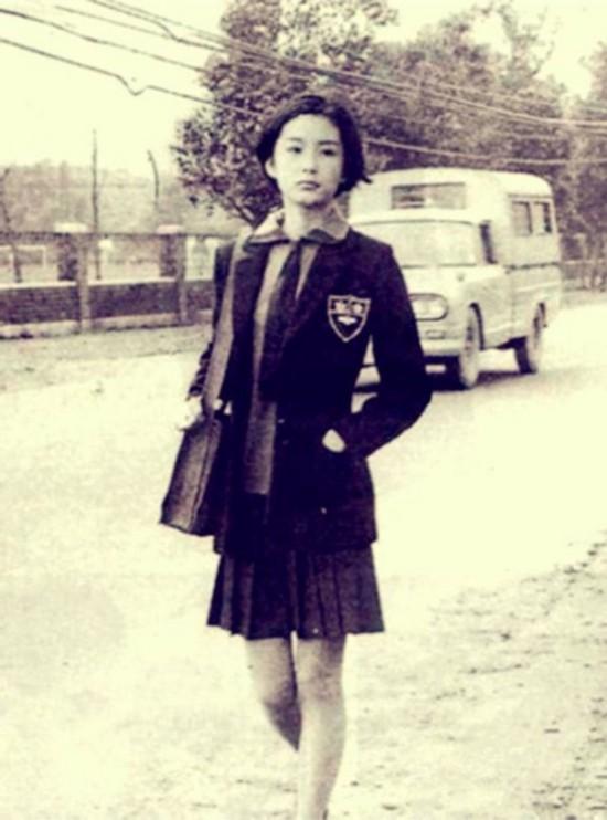 年轻时候的林青霞。