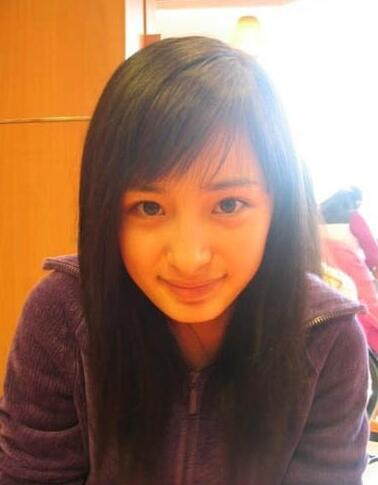 杨幂学生时代照片曝出 女神也有萌萌哒的时候