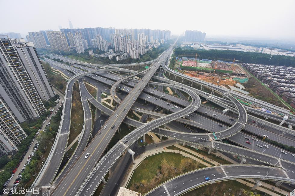4 成都最复杂立交改造完工通车 四层全互通