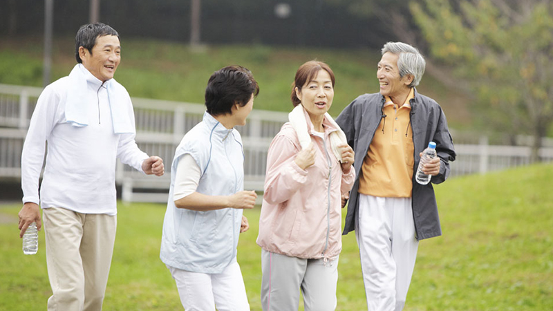 葛洪桂龙药膏老人冬季养生让身体暖和起来