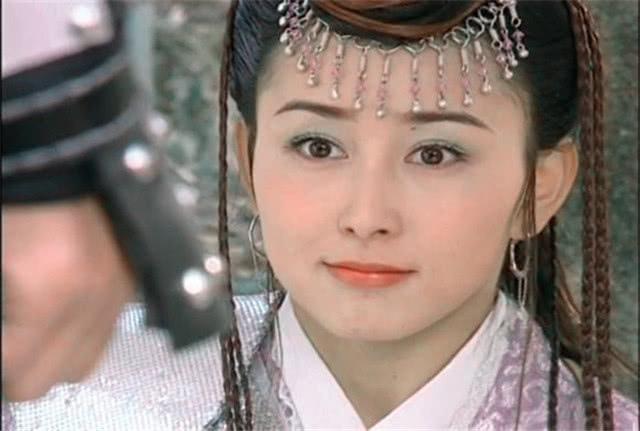 胡静七大古装角色,原来当年她还演过女儿国国王