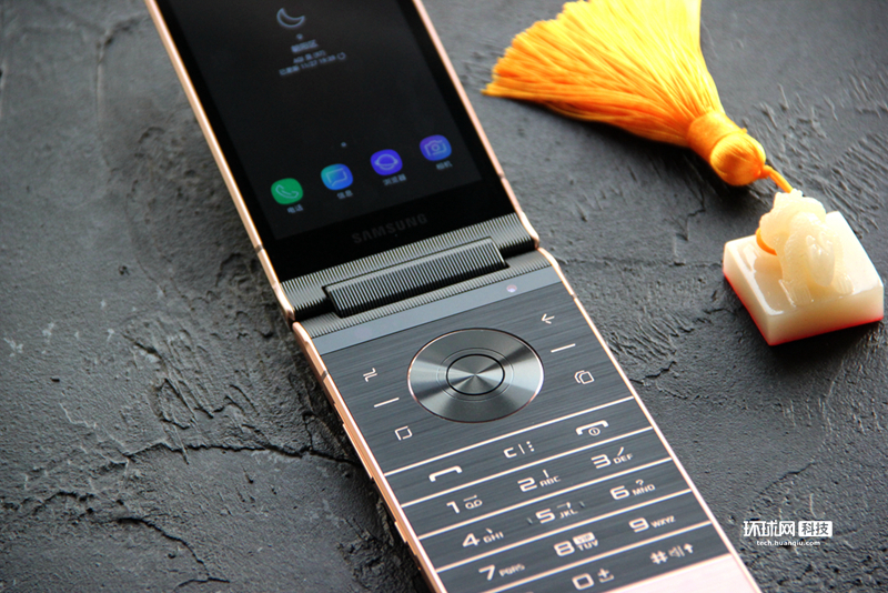 心系天下三星w2019真机图赏