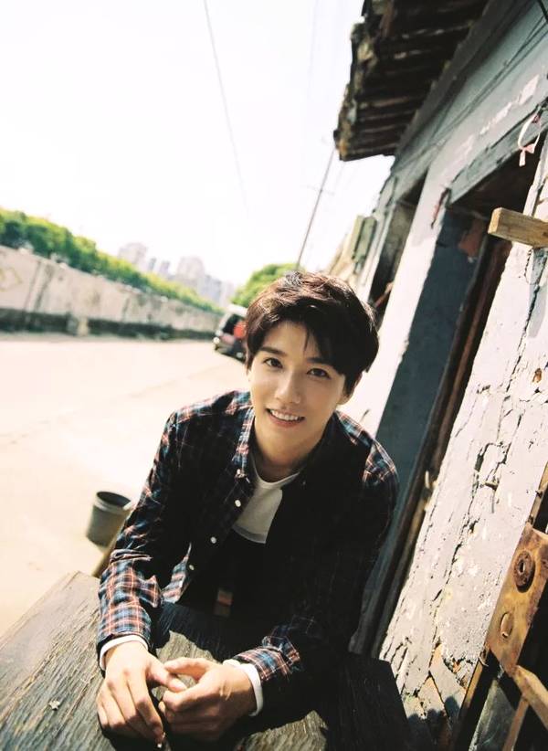 同时，实力强劲的“全能少年”贾征宇也即将开启“霸屏模式”啦！！！！