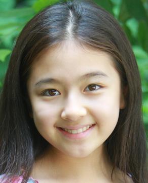 2011年，在由谢霆锋、蔡卓妍领衔主演的古装武侠剧《剑侠情缘之藏剑山庄》中，李兰迪饰演了小七月。