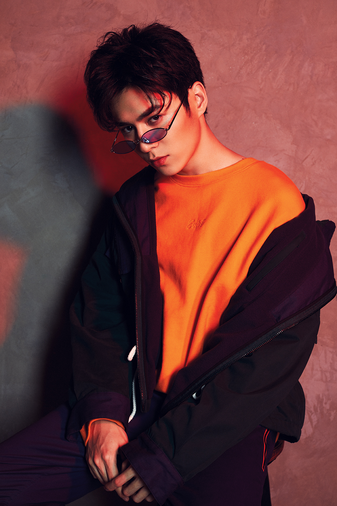 夏宁骏生日写真曝光撞色混搭潮范儿十足