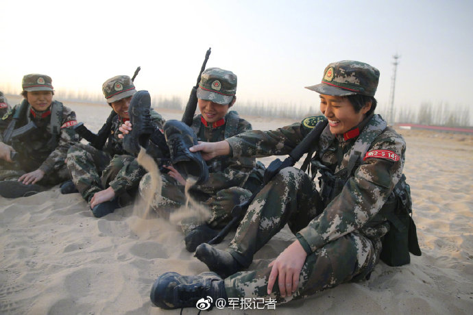 新疆马兰部队图片