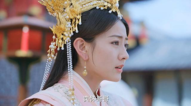 曲檀儿再度出现