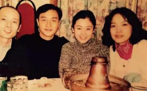 陈红这张好美啊，真是诠释了什么叫明眸善睐、顾盼生辉，这么暗的都遮挡不住她的光芒。