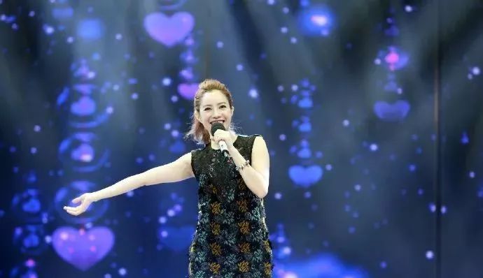 (图片来源：@天天向上官方微博)