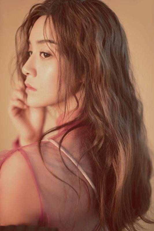 14 演员裘晓洁截拍写真曝光作风一样的女子