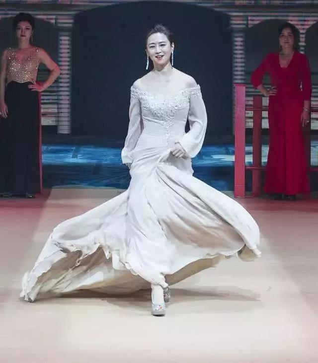 你觉得这样的翁虹对你有没有吸引力呢？