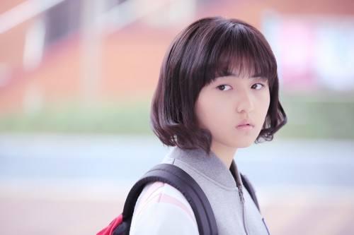 《唐山大地震》里面饰演方登的小女孩已长大,如今是个实力派演员