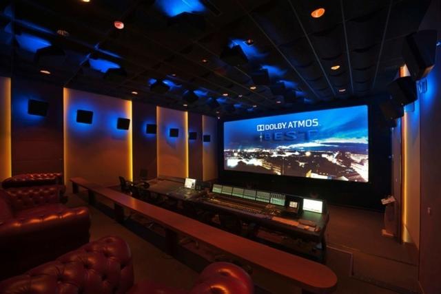 Dolby Atmos 影院的扬声器通常超过60个以上