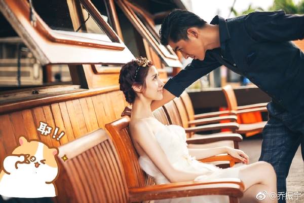 乔振宇的一对儿女,看起来都是满满的爱。