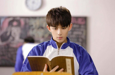 这5位穿着校服的“小鲜肉”你最喜欢谁呢？