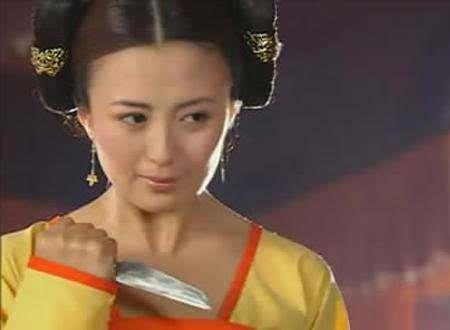 一个为了爱情丧失理智,“嫉妒”让她变成一个可怕的人。