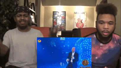 “再听一遍！！！！”© Cj and Traylove -YouTube