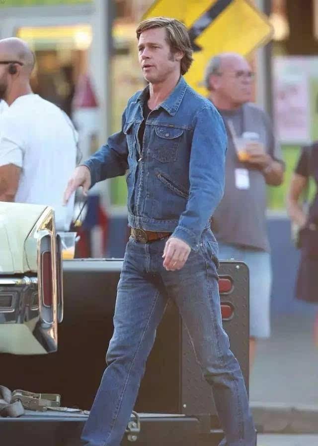 回想皮特也曾是大众男神一枚（虽然也惨遭中年滑铁卢），此次昆汀集结两大男神，到底要玩啥？