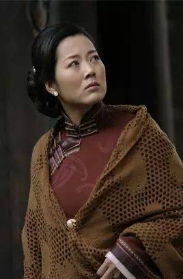 王茜华饰《关中女人》荷花