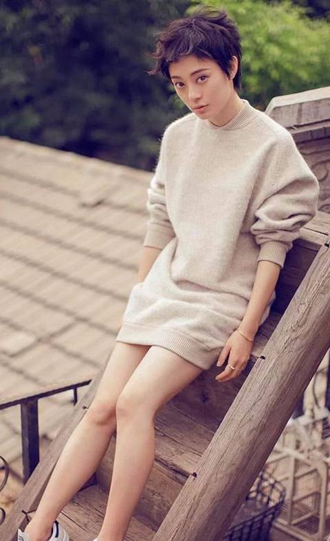 36岁孙俪穿出26岁的感觉可盐可甜时尚感爆完全看不出是辣妈