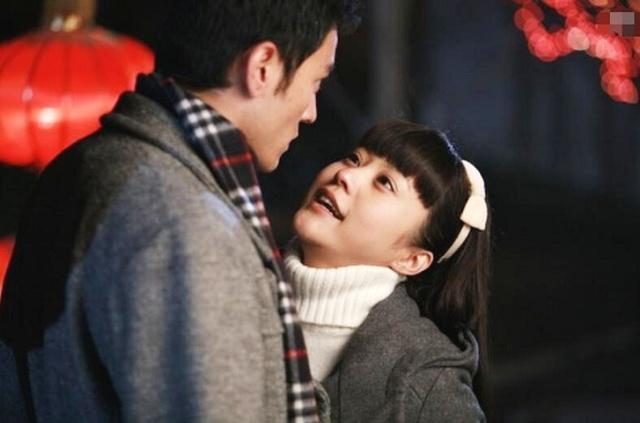 20岁就演上"皇帝",与郝蕾结婚两年后离婚,至今还是孤身一人