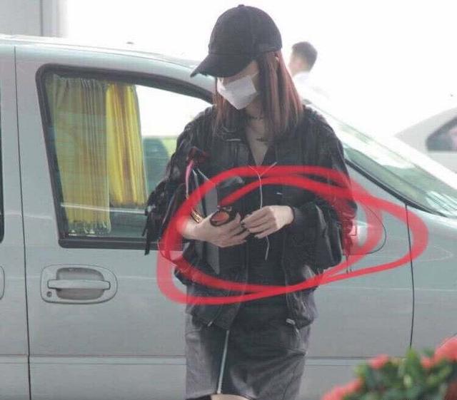 你如何看待二人离婚，是感情不合还是另有其因？听到这个消息你们震惊吗？