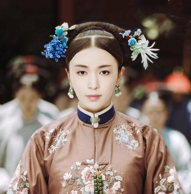 近几年清宫剧成为了一种潮流，同一时期的历史经过了很多次的翻拍，比如说《如懿传》和《延禧攻略》。