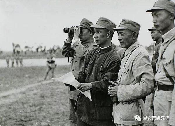 【1950年5月17日，第三野战军成立以粟裕为总指挥的前线指挥部，并以50万人的兵力，投入对台作战准备】