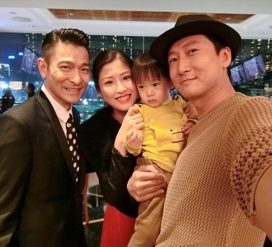 刘德华家人