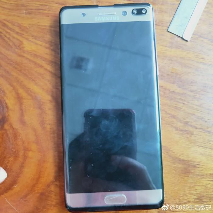 三星S10+保护膜预示其屏幕将与整个Note 7一样大